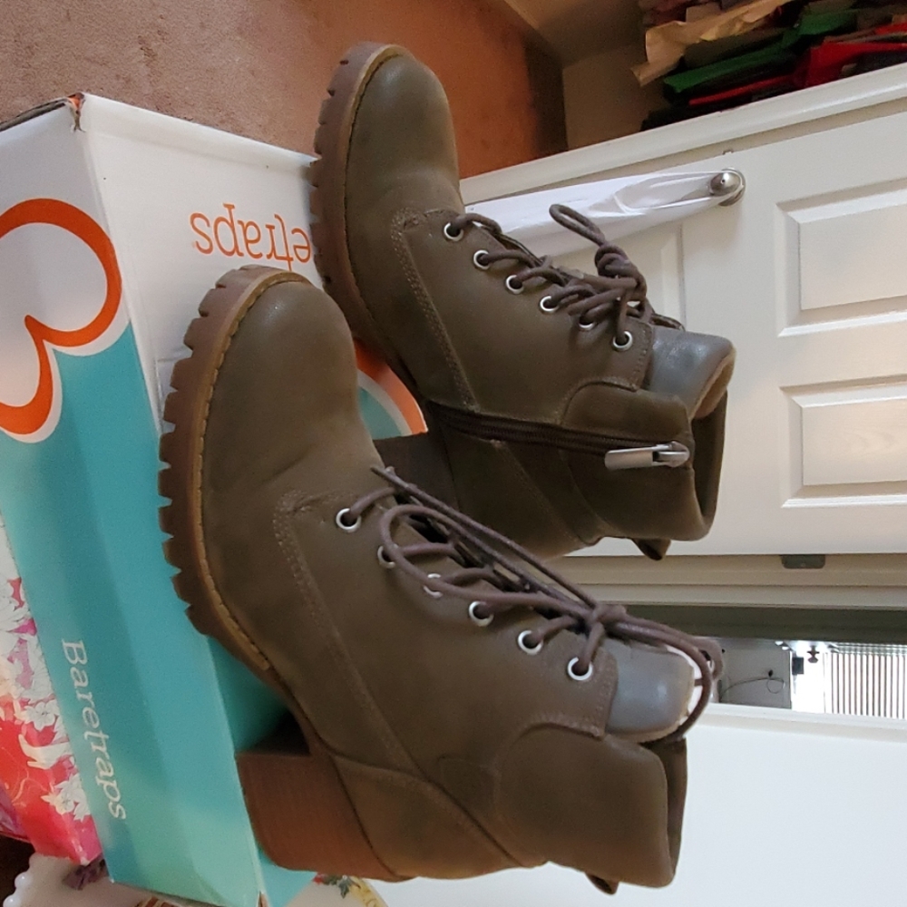 Boots - Picture 2 of 6